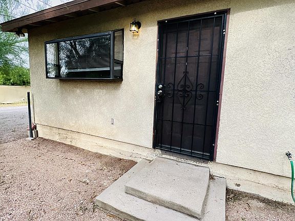 2nd image of 839 E Waverly St #2
