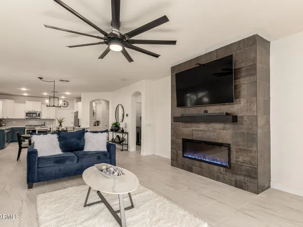 15951 W YAVAPAI Street, Goodyear, AZ 85338