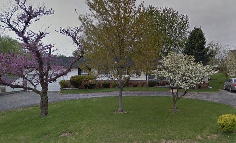 1st image of 2530 S 34th St