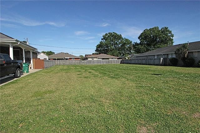 1st image of 2215 Taft Park