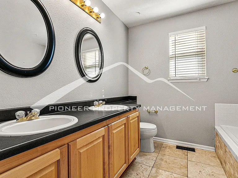 3160 E Yarrow Cir — Photo 11