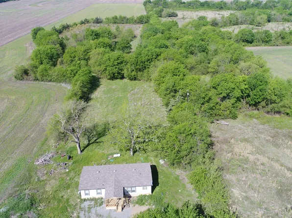 440 N Fm 44, Annona, TX 75550