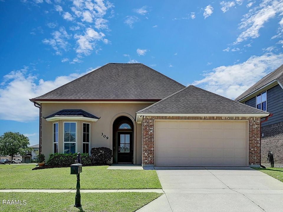 1st image of 309 Crooked Stick Ln