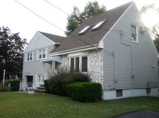 6 Garside Pl, Clark, NJ 07066