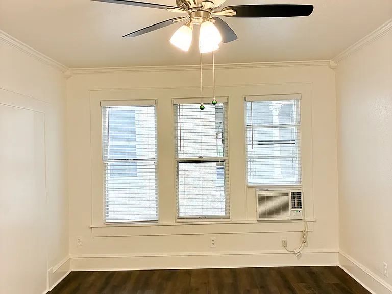416 E Dewey Pl #2 — Photo 8