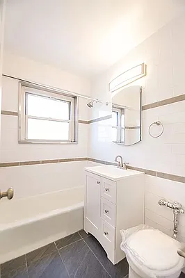Rented by Rhona Realty | media 30