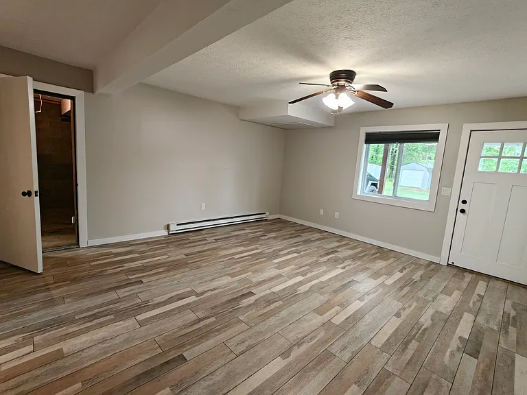 1347 E Nimisila Rd — Photo 3