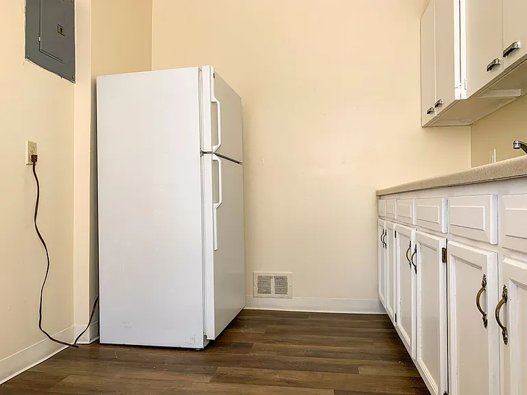 2 Bedroom with Hardwood Floors — Photo 17