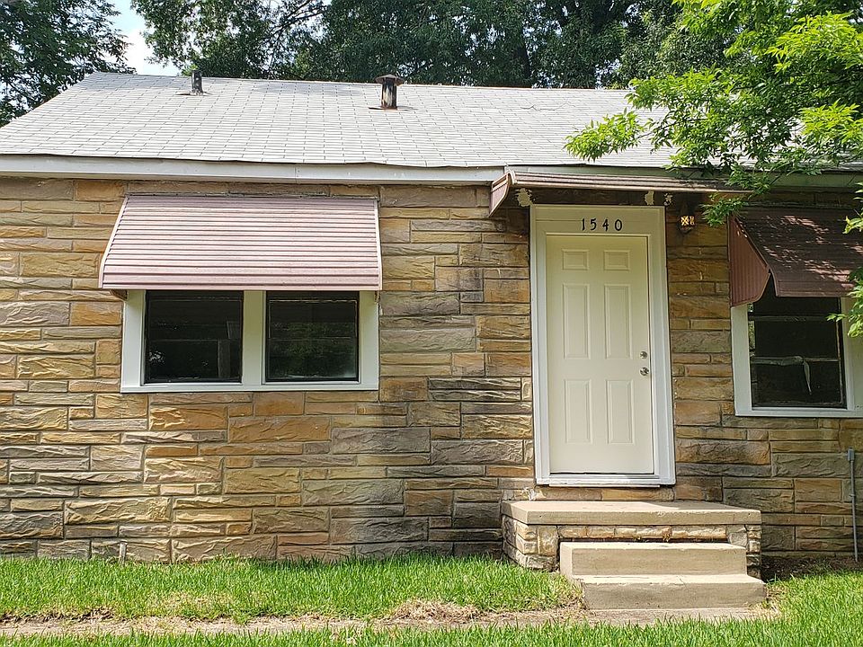 1st image of 1540 Clover St