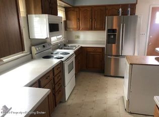 647 4th Ave W, Dickinson, ND 58601