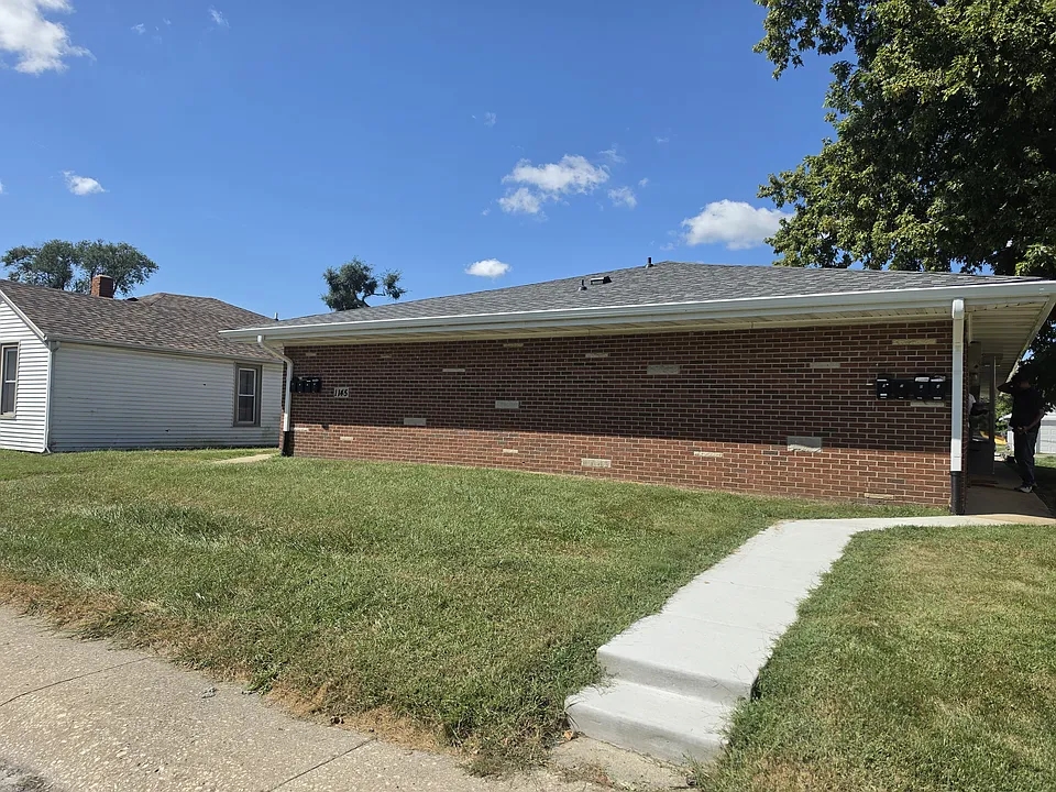 1145 S Schuyler Ave #4