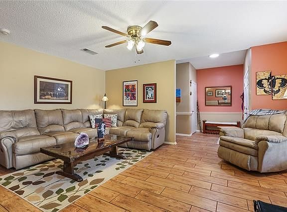 4th image of 3716 Red Cypress Dr