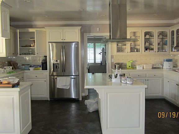 2nd image of 2350 Montecito Dr