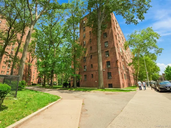 2049 McGraw Avenue #4F, Bronx, NY 10462