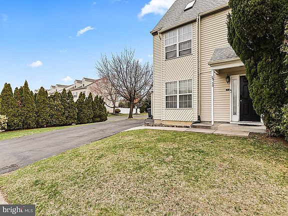 4th image of 70 Sandybrook Dr