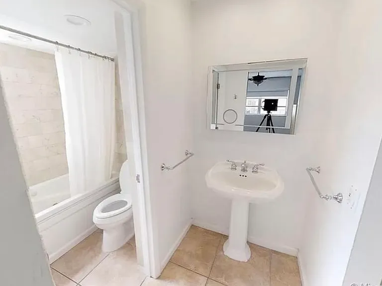 860 Euclid Ave #208 — Photo 28