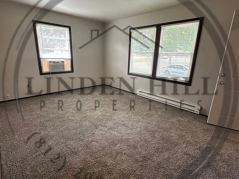 707 3rd Ave — Photo 3