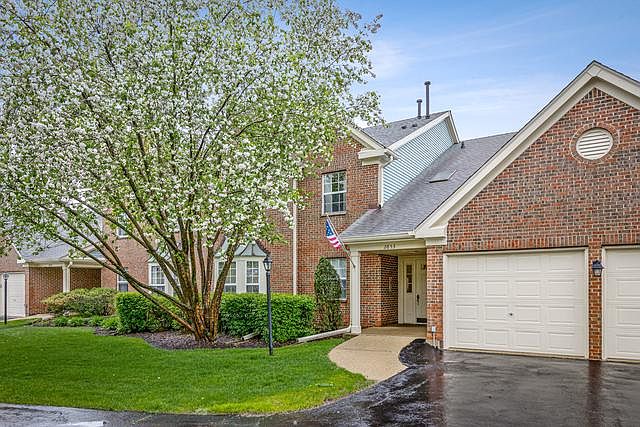 1st image of 2853 Meadow Ln