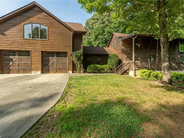 687 Carlton Rd, Stokesdale, NC 27357