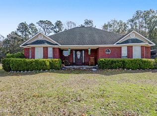 142 Lynne Ln, Lucedale, MS 39452