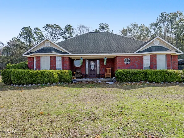 142 Lynne Ln, Lucedale, MS 39452