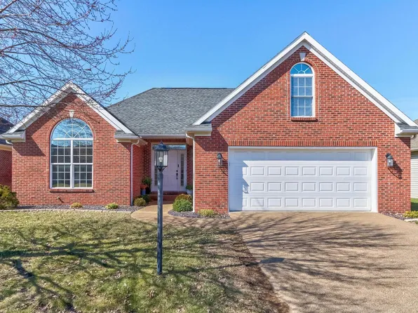 2807 Laura Lynn Ln, Newburgh, IN 47630