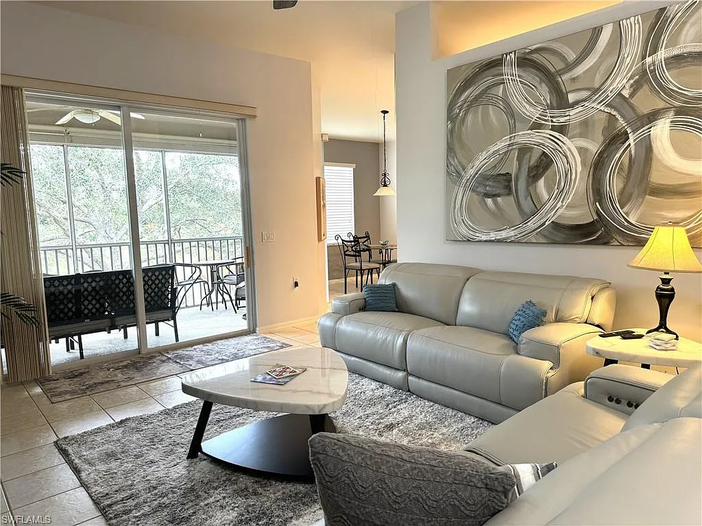 3 bed, 2.0 bath, 1853 sqft, $6,500 — Photo 4