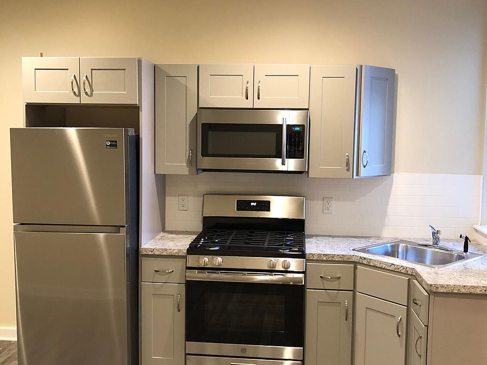 1st image of 4135 Westminster Ave #1