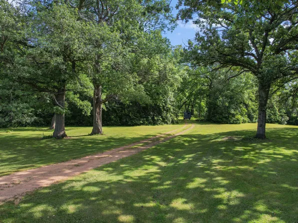 10315 Juniper Ave, Chaska, MN 55318