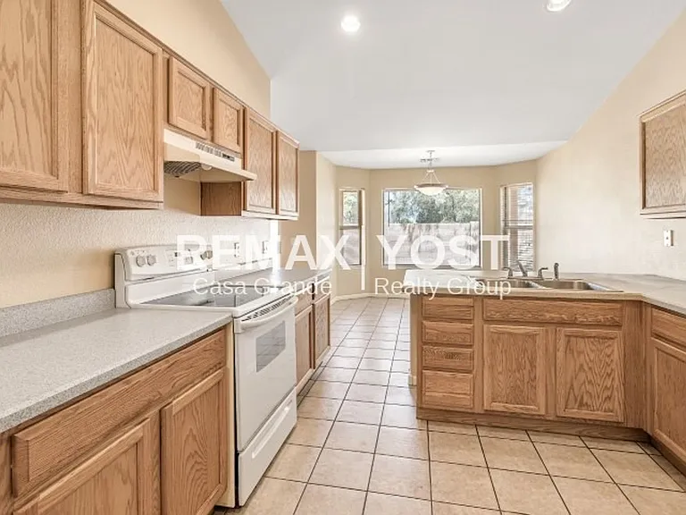 1846 N Princeton Ave — Photo 4