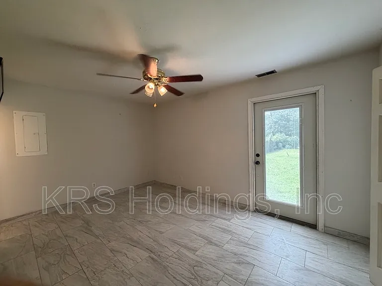 5445 Indian River Rd — Photo 9