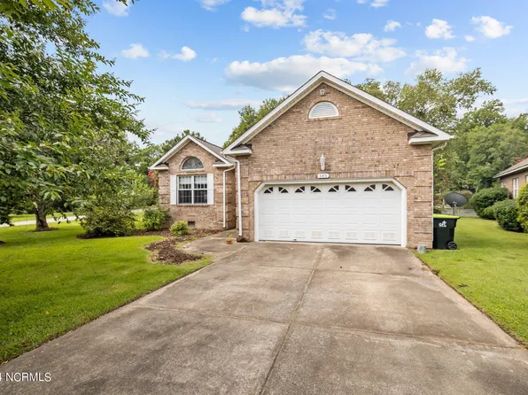 101 Bayswater Court, New Bern, NC 28562