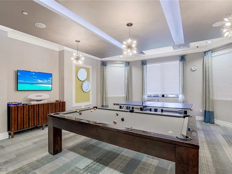 11502 Meadowrun Cir — Photo 32