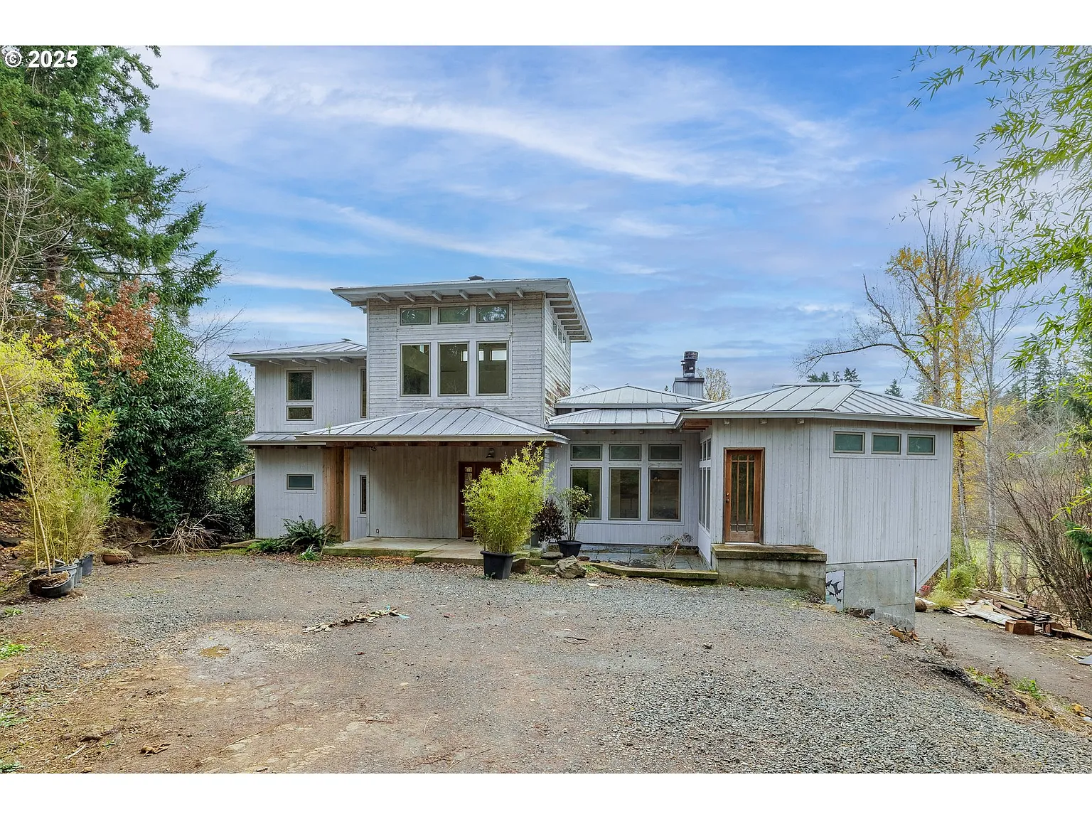 2770 Agate St photo 1
