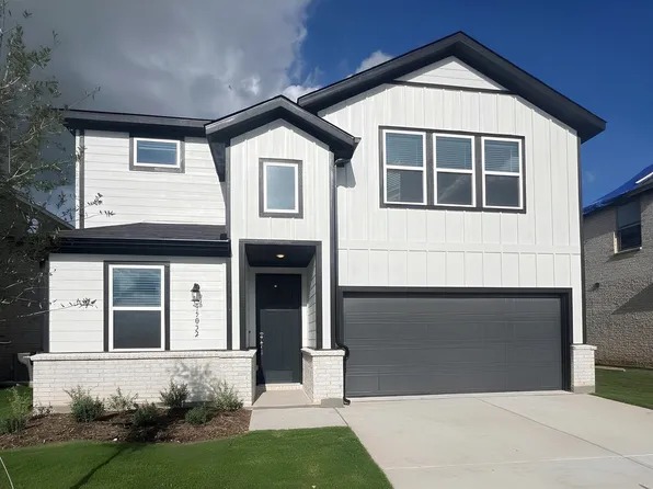 15052 Hierba Mora Dr, Fort Worth, TX 76052