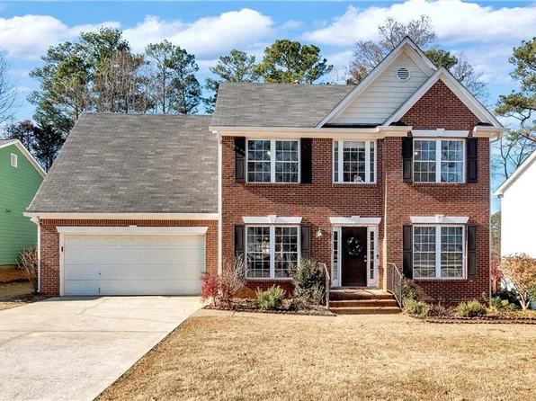 1115 Lake Lucerne Rd SW, Lilburn, GA 30047