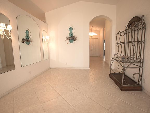 5th image of 5272 Glenville Dr