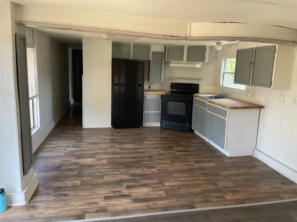 3302 Lake Dr, Granbury, TX 76048