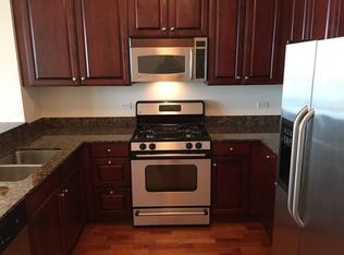 201 N Westshore Dr APT 1104, Chicago, IL 60601