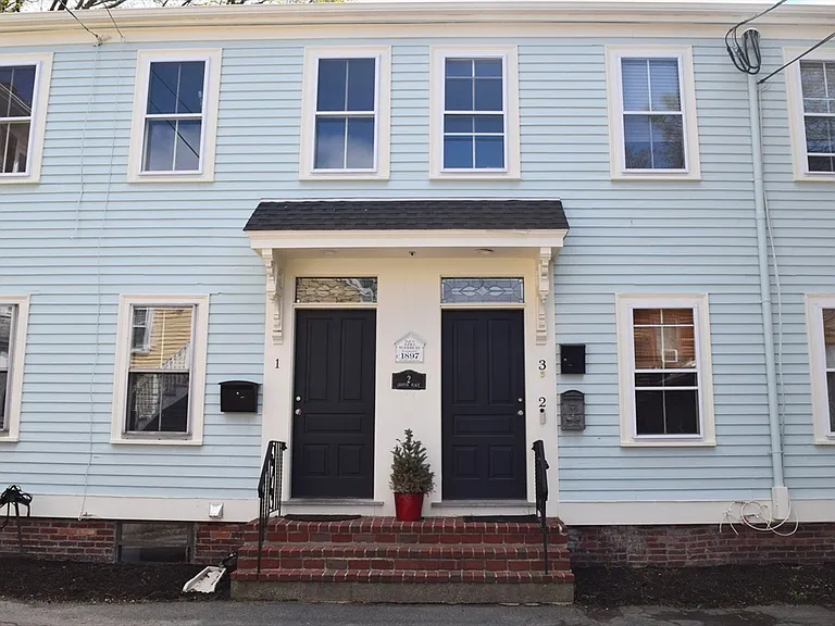 2 Griffin Pl #3 — Photo 1