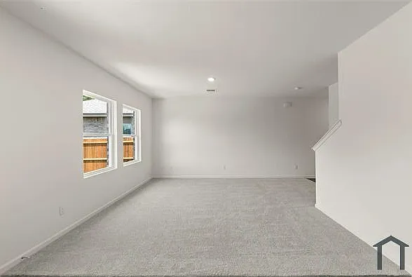 2107 Burnwood St — Photo 12