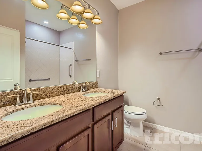 10514 Medford Lake Dr — Photo 15