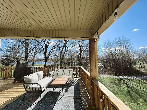 Backdoor/deck