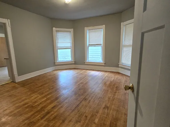 (undisclosed Address), Milwaukee, WI 53208