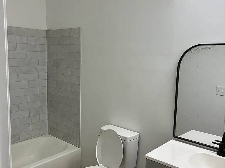 914 W Main St #2 — Photo 9