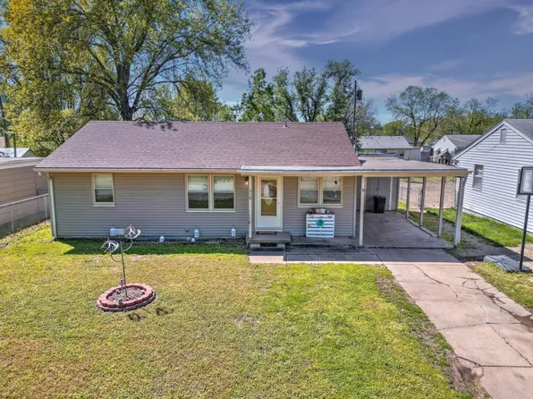 319 Virginia Ave, Arkansas City, KS 67005