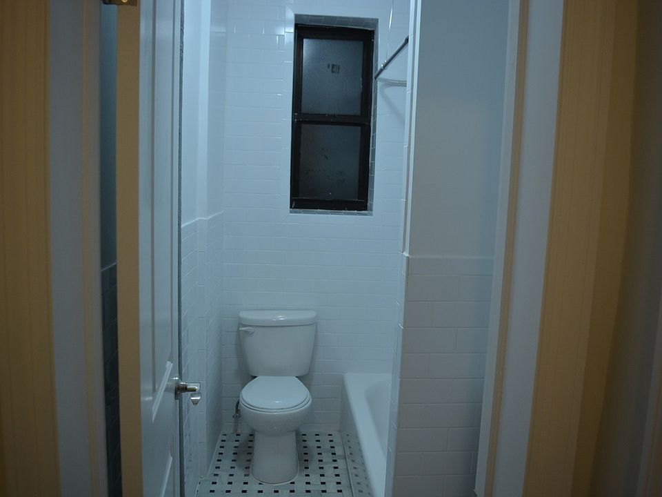 1st image of 290 Lincoln Pl APT A2