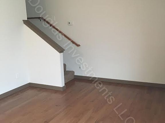 4th image of 709 Fountain Blvd