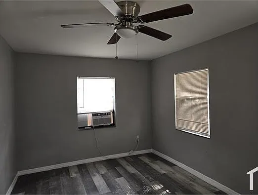 533 W Martin Luther King Jr Blvd — Photo 3