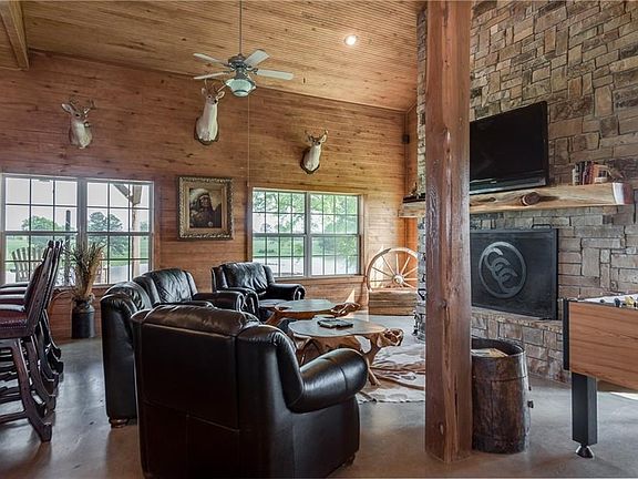3rd image of 14130 Caddo Creek Cir